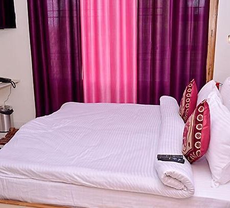 Ellays Dream Resort Kasauli Eksteriør bilde